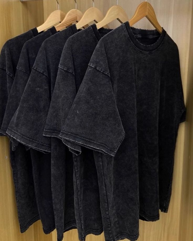 ESSENTIALS COLLECTIONS